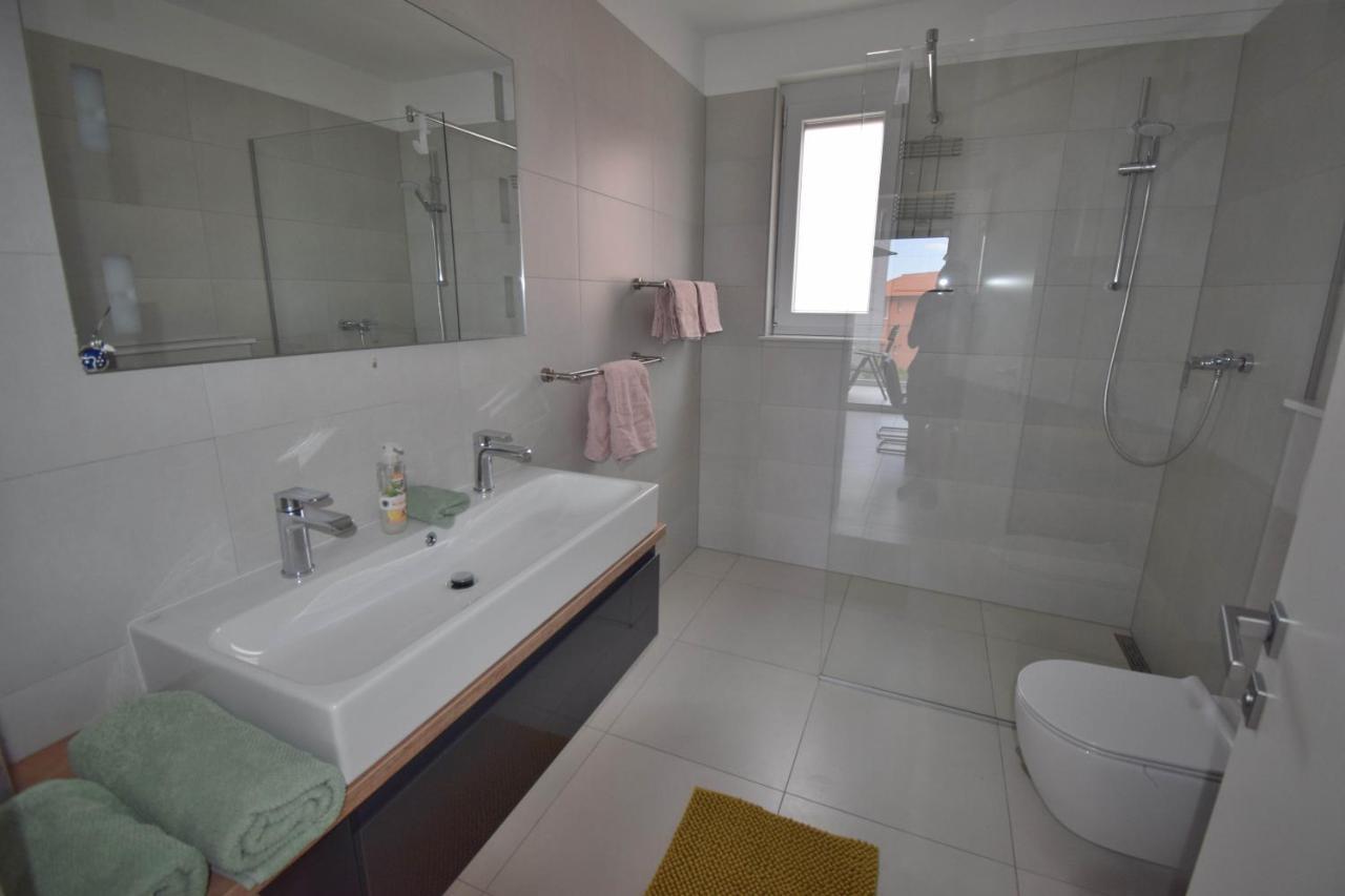 Relax-Krk Apartment Krk Town Exterior photo